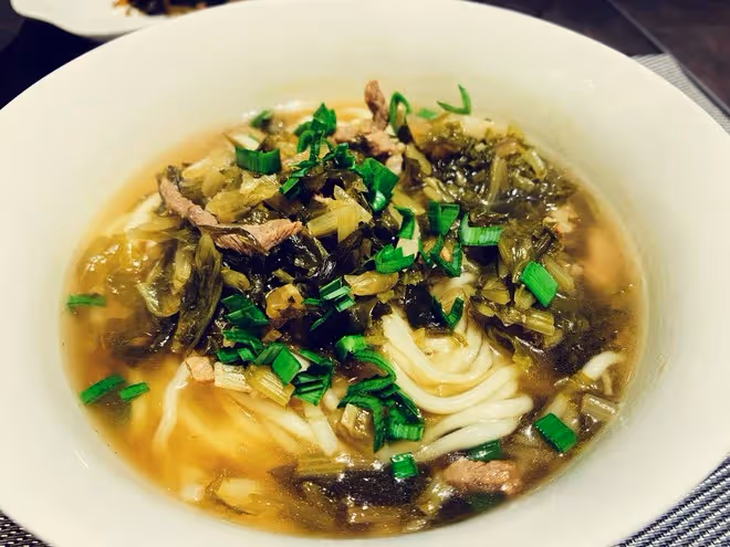 雪菜肉絲麵（特別開胃）