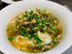 雪菜肉絲麵（特別開胃）
