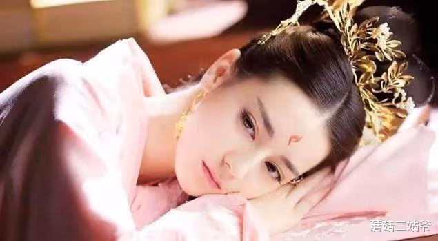 總是被「艷壓」的迪麗熱巴,在【長歌行】中證明,我是以「實力的角度」來回報
