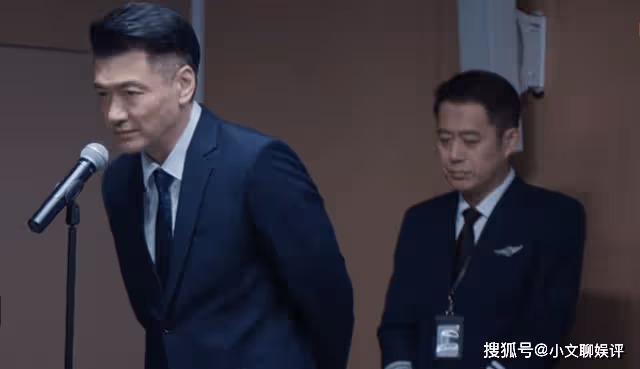 《向風而行》賠上百萬資產被撤職,江韜的失敗,其實是幸福的開始