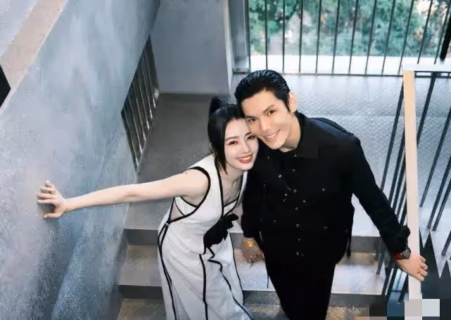 郭碧婷:取關向佐,三點看出兩人感情變淡早已露端倪,也可能誤會