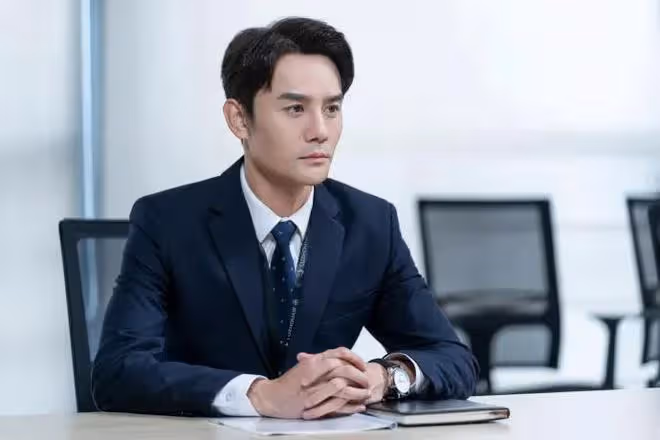 王凱譚松韻聚餐唱歌心情好,偷拍狗仔險些被揍,真相爆出可以理解