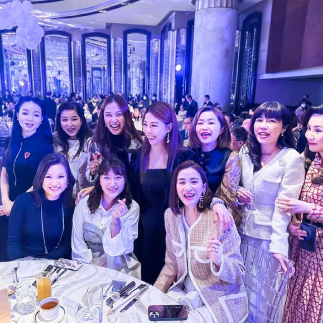恭喜!香港知名女星宣布結婚,如願嫁入豪門升級做闊太太