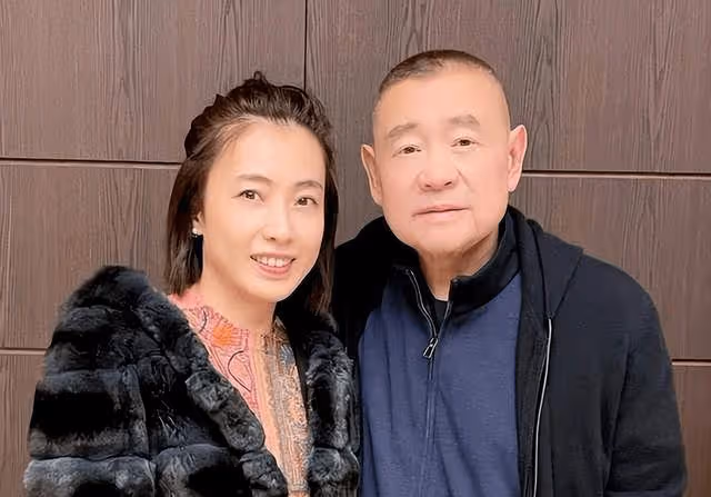 劉鑾雄最不該的事,不是跟李嘉欣扯不清,而是冷淡了原配寶詠琴