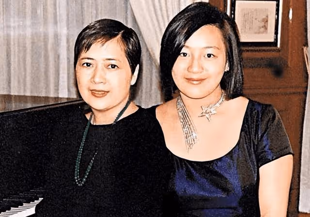 劉鑾雄最不該的事,不是跟李嘉欣扯不清,而是冷淡了原配寶詠琴