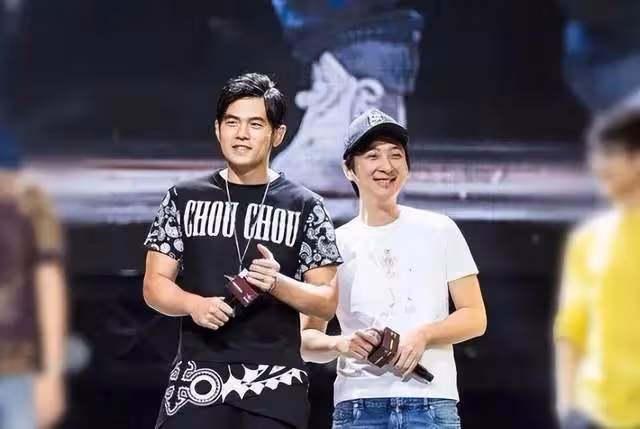 王思聰打人評論瞬間過萬,周杰倫曾用八個字評價他,一語中的