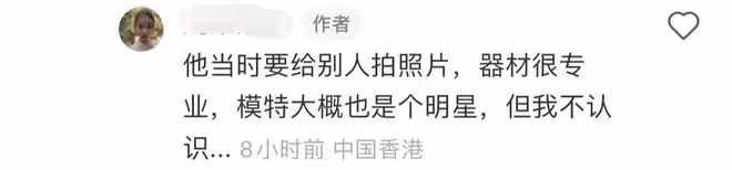 67歲周潤發和富婆合影，路上主動搭訕接地氣，白髮皺紋卻越老越帥
