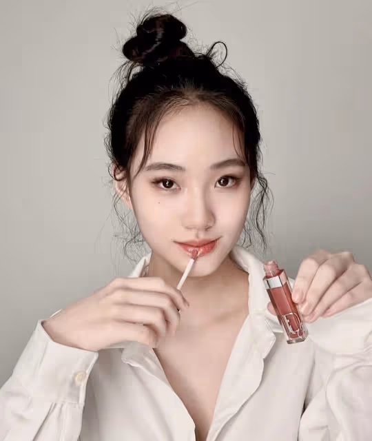 小S二女兒再拍廣告大片，15歲Lily資源不減，未受言論翻車影響