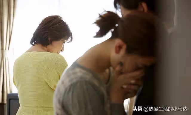 53歲男人的傾訴：把母親接到身邊養老，卻差點毀了我的婚姻和家庭