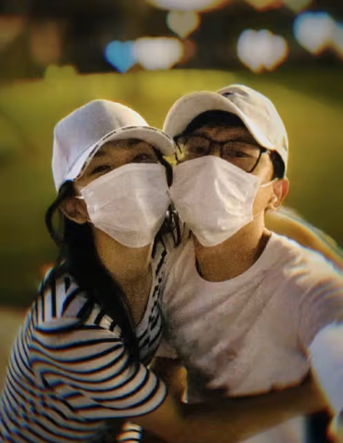 好機靈！謝娜長痘向女兒訴苦，1歲小咘芽一把抓住媽媽頭髮幫遮蓋