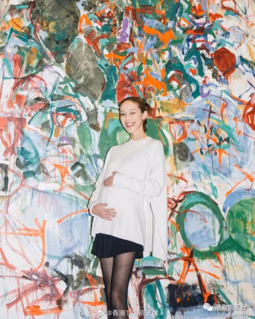31歲最美港姐第三胎再生仔仔!53歲鄭嘉穎透露:母子平安