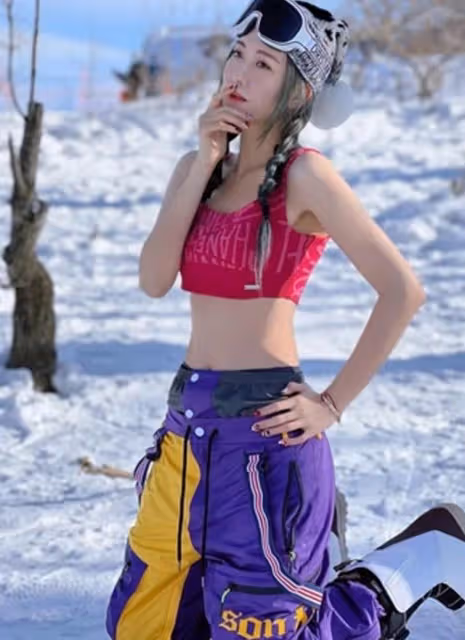 旅行艷遇!香港知名女星被外國人偷拍兼邀約會,曾與商人閃婚閃離