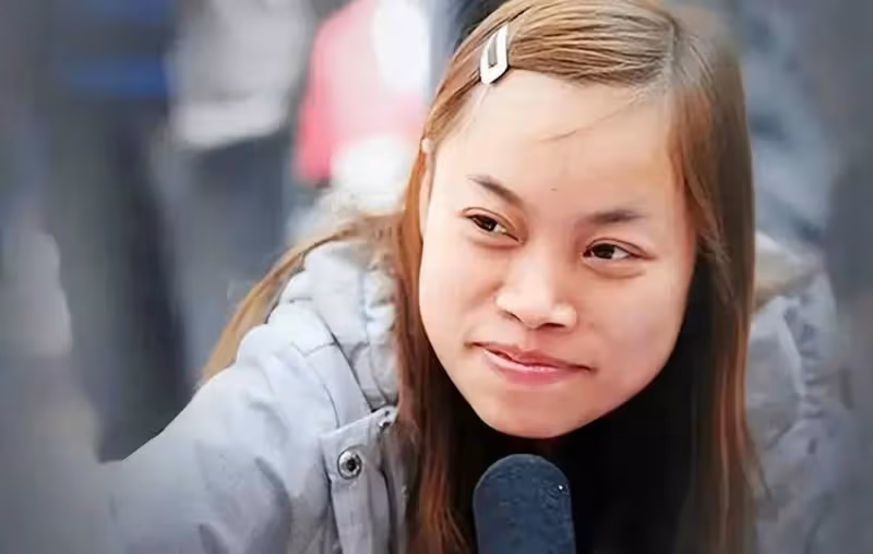 鳳姐:用中文發感慨,疑似在美國被人欺負不受尊重,後悔出國了!