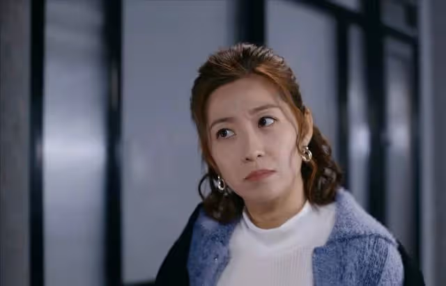 本人否認!41歲火辣人妻新劇表演入木三分,網友:已經捉到麻木