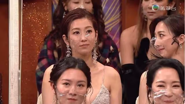 本人否認!41歲火辣人妻新劇表演入木三分,網友:已經捉到麻木