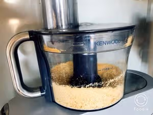 簡易版黃油餅乾底牛奶芝士慕斯蛋糕