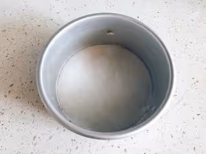 簡易版黃油餅乾底牛奶芝士慕斯蛋糕