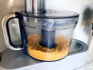 簡易版黃油餅乾底牛奶芝士慕斯蛋糕