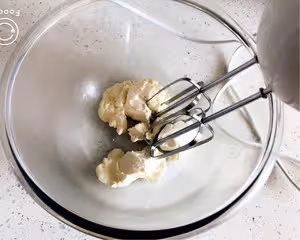 簡易版黃油餅乾底牛奶芝士慕斯蛋糕