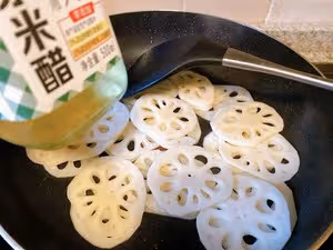年夜飯系列菜：清炒藕片與糖醋藕片（十）