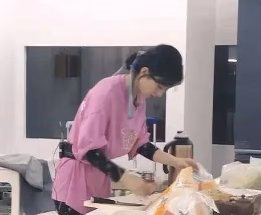 被吐槽後節目組終於服軟,播出趙麗穎幹活畫面,看清才知穎寶有多辛苦