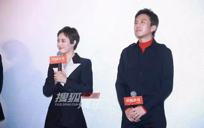 鄧超孫儷帶兒女出席看片禮，一家四口如同複製粘貼，等等帥氣被贊