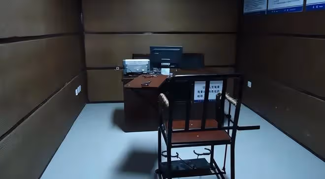 2008年，廣東女模特和3名韓國人共處一室，1小時後從30樓墜樓身亡