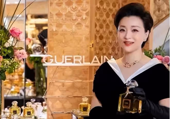 楊瀾為什麼短短時間變成這個樣子了，讓無數網友都無法理解