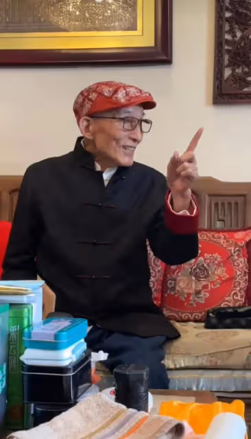 李嘉明千里進京感謝恩人游本昌老師,網友驚訝道還有這個故事