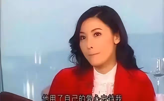 李嘉欣做的這兩件事,真的好有手段