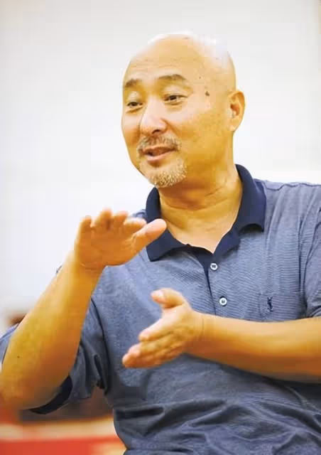 曝陳佩斯母親因病去世!生前精神好突遭惡化,全家人悲痛悼念
