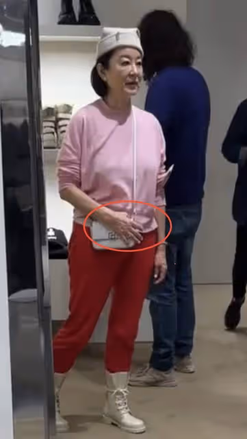 68歲林青霞現身法國暴瘦脫相！皺紋如樹皮，滄桑憔悴被認成清潔工