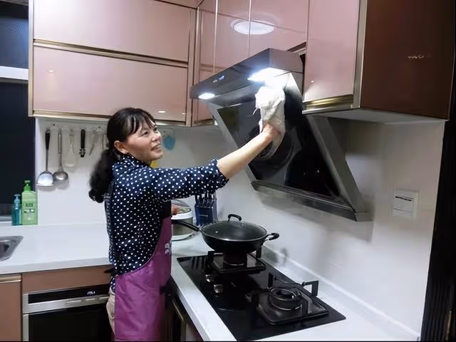 親家你搬過來和我一起養老吧！六旬大媽：那要答應我3個條件