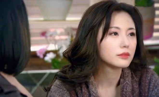 41歲港圈女神承認秘密結婚!攜千萬豪宅下嫁,姐弟戀老公身份曝光