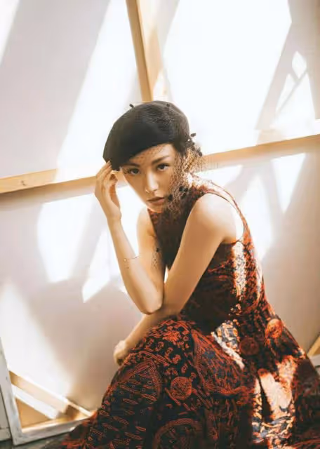 41歲港圈女神承認秘密結婚!攜千萬豪宅下嫁,姐弟戀老公身份曝光