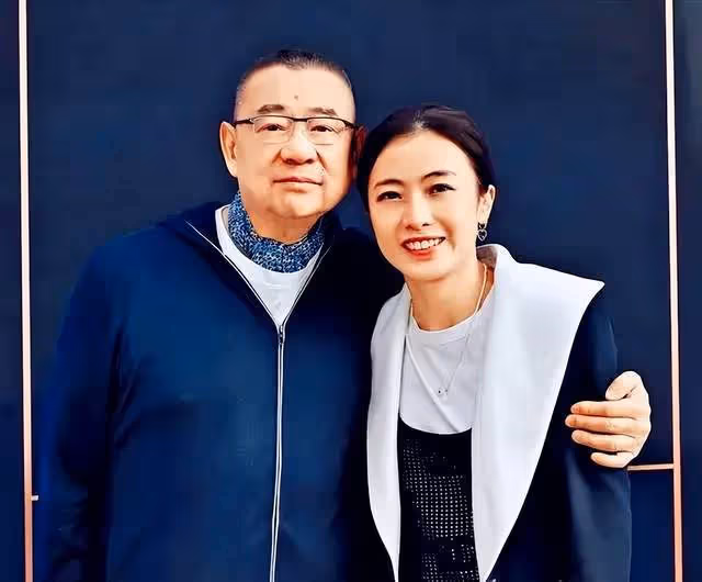 甘比深夜發歌詞,疑似隔空對話呂麗君,稱其不會有好結果