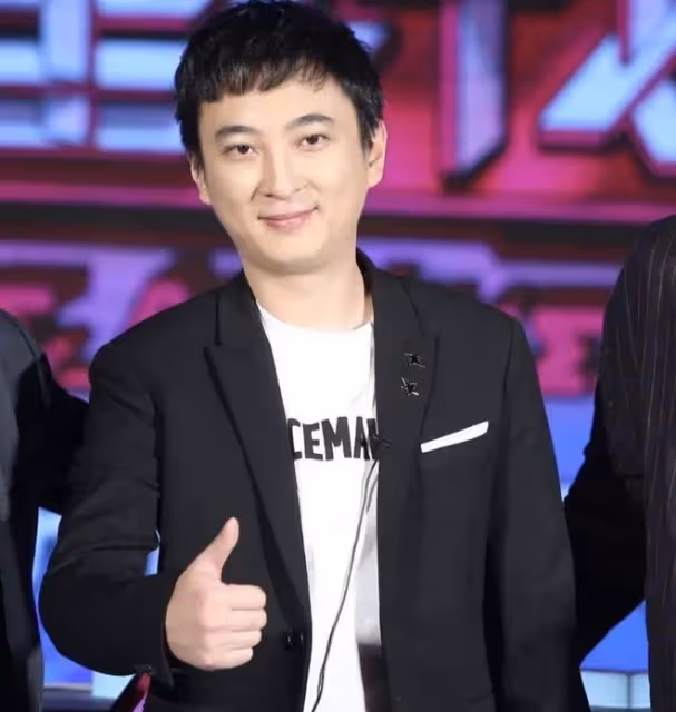 王思聰黑料被扒,6年前曾在韓國毆打網紅,放話:見一次打一次