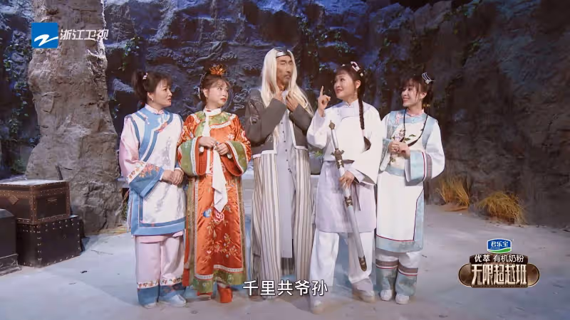「小郡主」鄺文珣返港過年,5個月未見女兒哭紅眼,倆兒子像爸爸