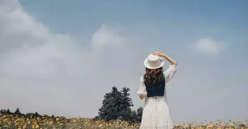 婆婆讓我老公辭職帶她去旅遊，說反正我娘家有錢，他不上班沒關係