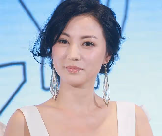 41歲知名女星承認結婚!攜千萬豪宅嫁上班族,婚禮神秘拒邀圈中人