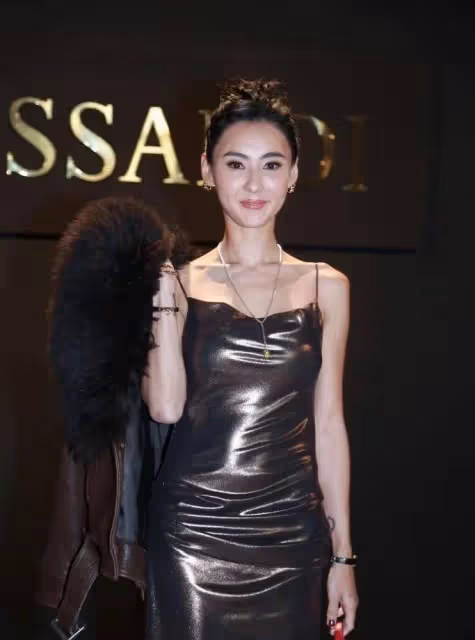 43歲陳喬恩和42歲張柏芝,同框比美,相差一歲狀態卻截然不同