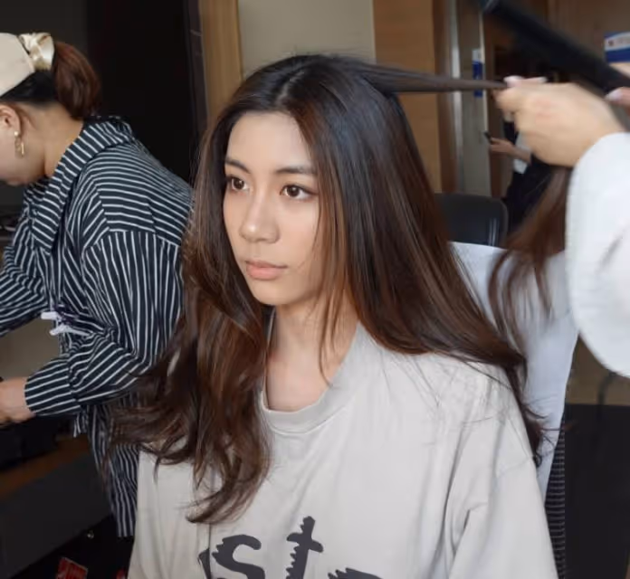巫啟賢22歲女兒顏值被嘲!皮膚黝黑沒知名度,本人反擊:自覺很漂亮