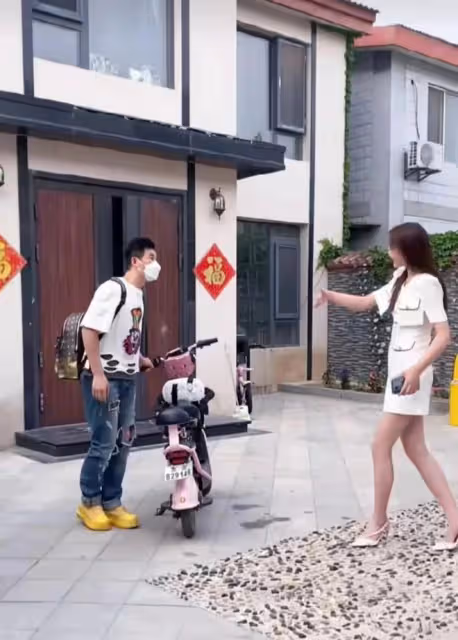 謝孟偉:首次直播間回應,北京三套四合院,多處房產,價值8個億
