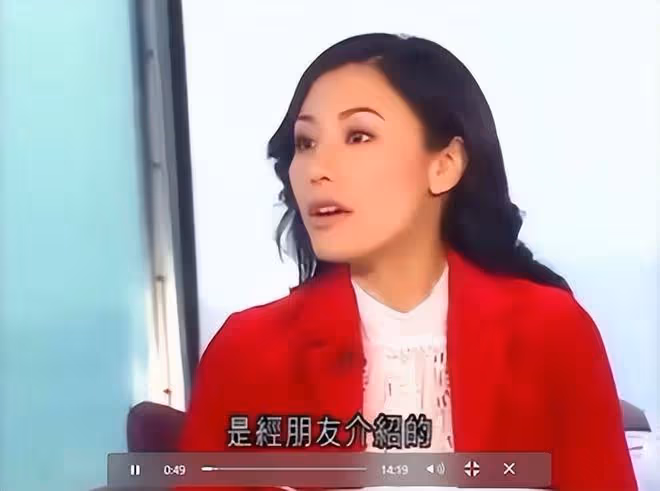 甘比終於出手,發文惡人遭報應,李嘉欣疑似隔空做出回應