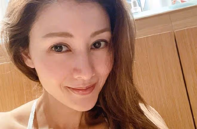 甘比終於出手,發文惡人遭報應,李嘉欣疑似隔空做出回應