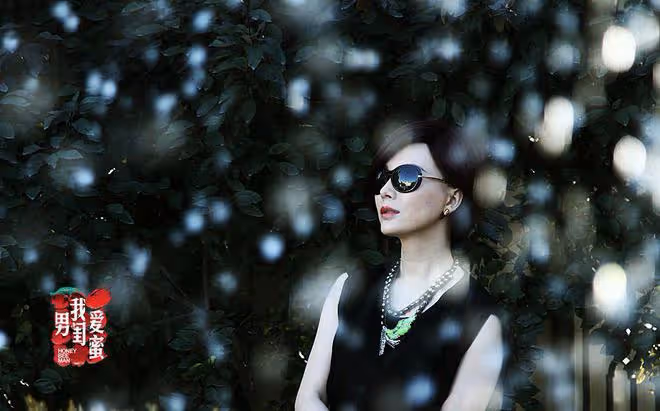 女星走紅毯猶如「照妖鏡」,誰在優雅老去,誰在瘋狂填充?