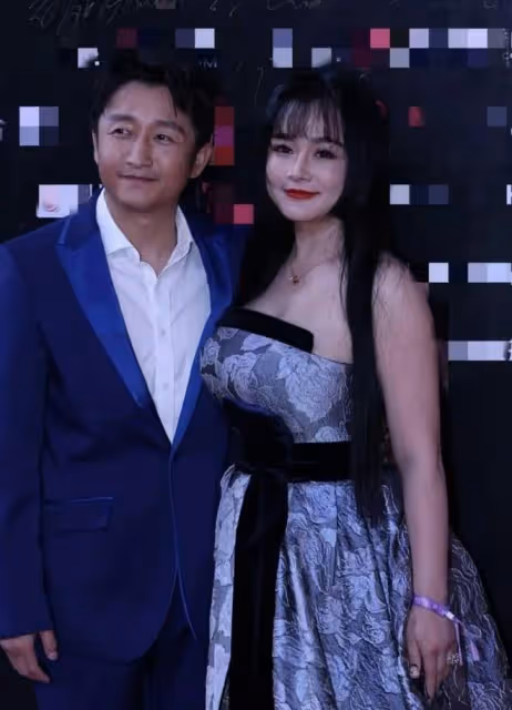 女星走紅毯猶如「照妖鏡」,誰在優雅老去,誰在瘋狂填充?