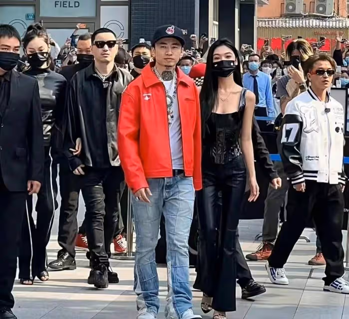 馬思唯與網紅易夢玲疑似分手,男方取關女方,發動態語氣顯落寞