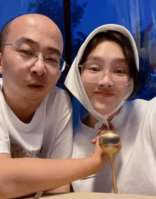 人不可貌相！巨興茂美女老婆已經懷孕，住豪宅會過日子夫妻很恩愛