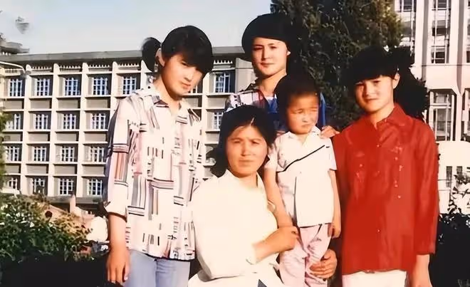 無兒無女的於月仙:車禍去世一年後,丈夫張學松的選擇讓人淚目